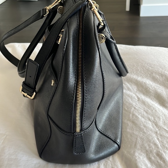 EUC Furla Purse - Picture 6 of 11